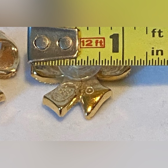 Vintage K.J.L. Kenneth Jay Lane Avon Bow Black Enamel Gold Tone Pierced Earrings - Picture 4 of 4